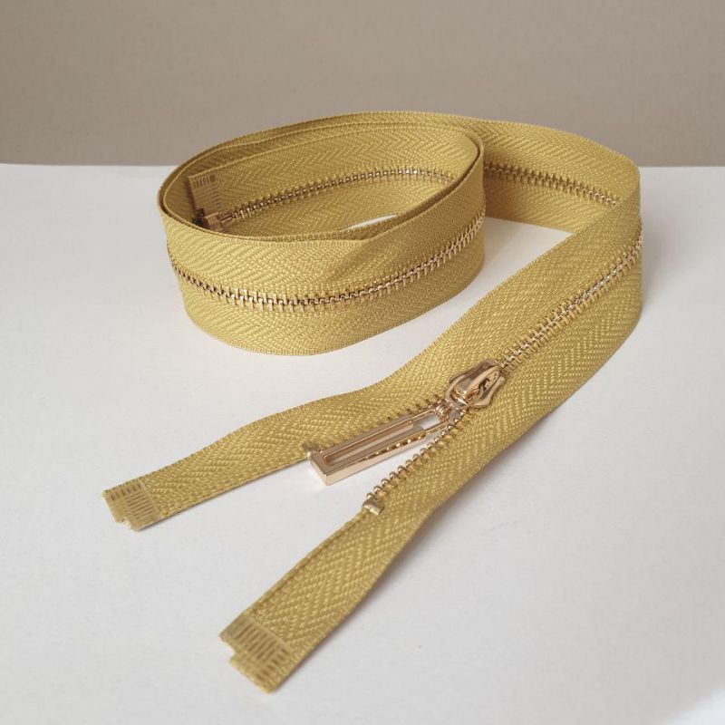 Блискавка металева №3 70 см (121) Світло-гірчичний