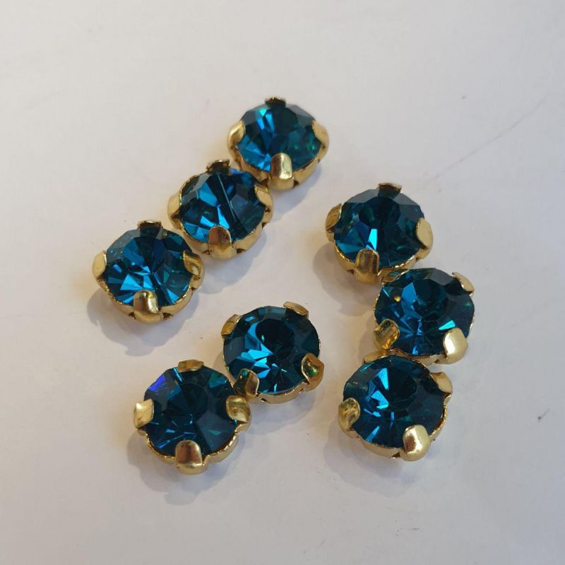 Стрази Чатони "Preciosa" в золотій оправі 8х8мм