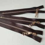 Блискавка металева атласна №3 15 см Чорний - Срібло Блискавка металева атласна №3 15 см Чорний - Срібло