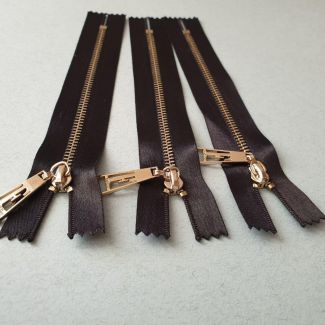 Блискавка металева атласна №3 15 см Чорний-Золото Блискавка металева атласна №3 15 см Чорний-Золото