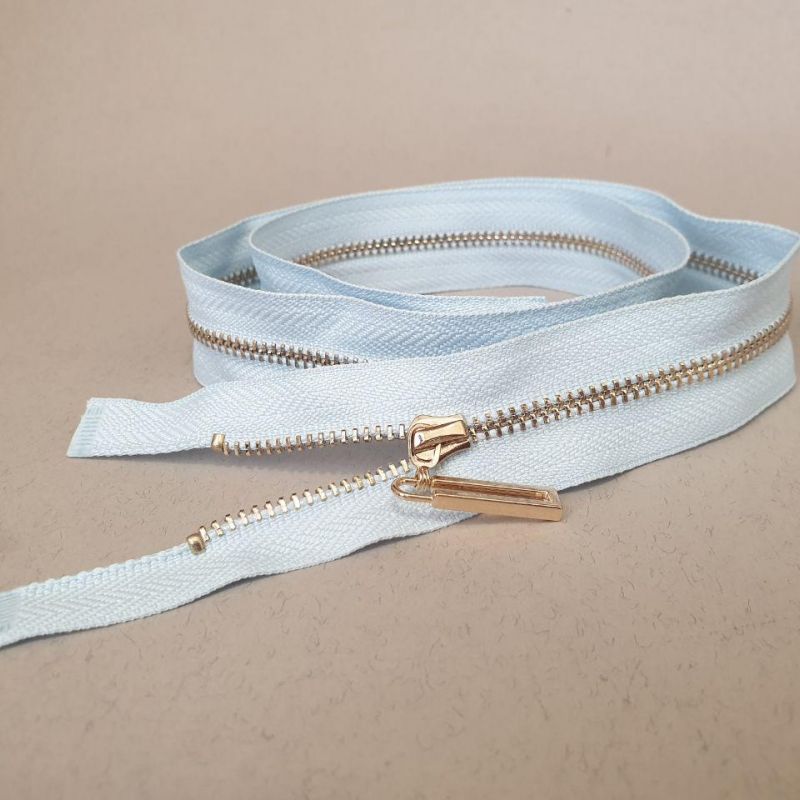 Блискавка металева №3 70 см (183) Світло-блакитний