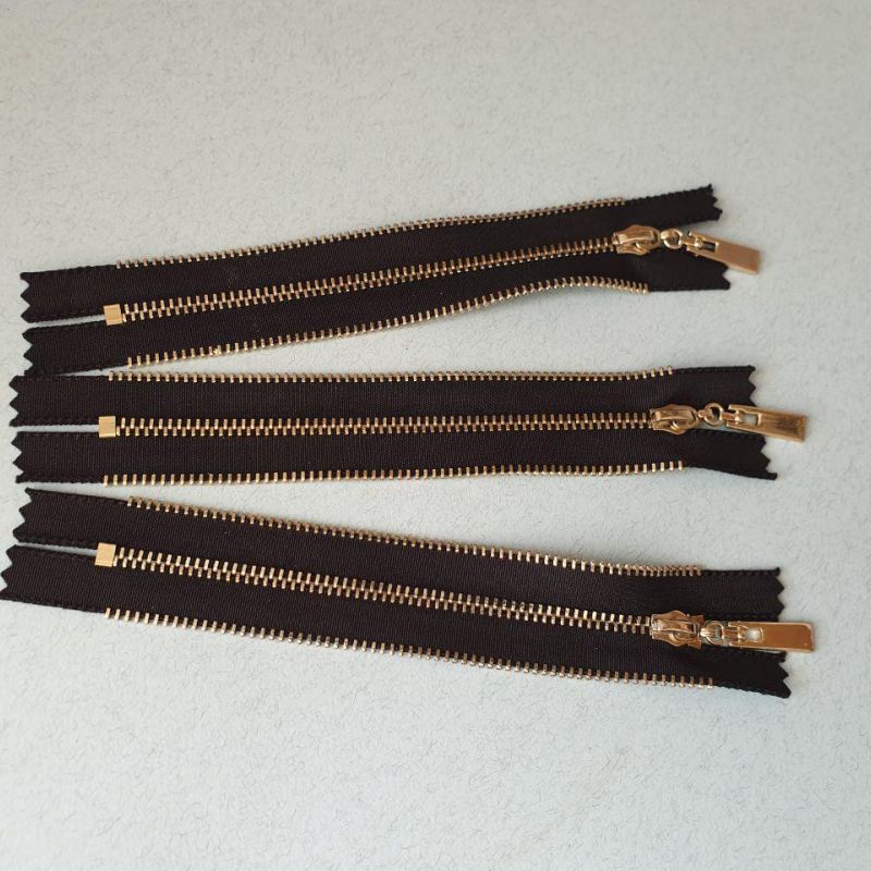 Блискавка металева з декоративним краєм №3 15 см Чорний - Золото