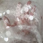 Мереживна тканина "Riddle" з великими, прозорими паєтками 02 Білий Мереживна тканина "Riddle" з великими, прозорими паєтками 02 Білий