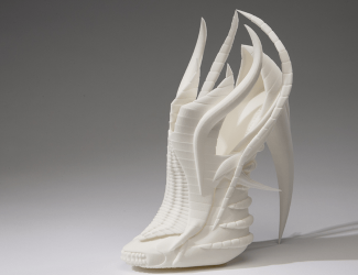 Висока мода і високі технології