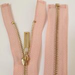 Блискавка металева №3 70 см (136) Пудра