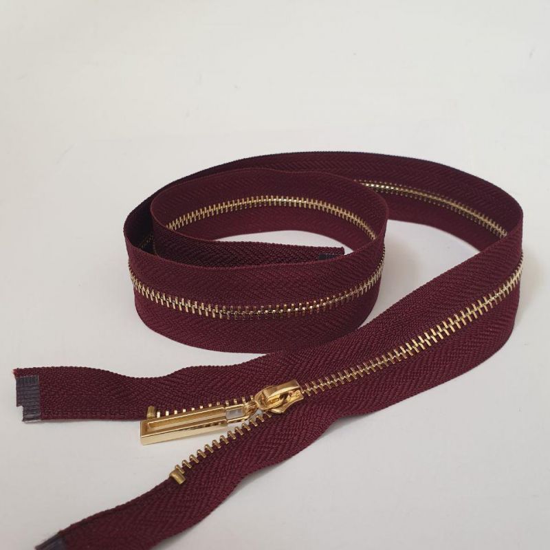 Блискавка металева №3 70 см (179) Бордо